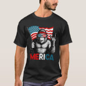 Patriottische Bigfoot Amerikaanse vlag 4 juli T-shirt (Voorkant)
