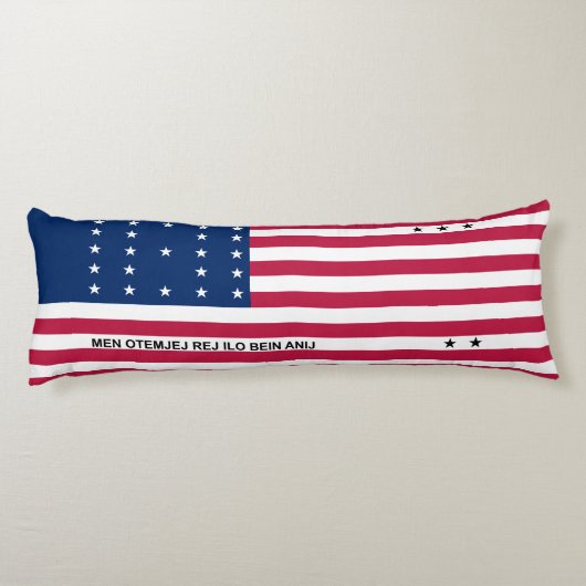 Patriottische Bikini-atol vlag Lichaamskussen (Achterkant)