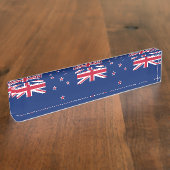 Patriottische bureaunaamplaat met vlag van Nieuw-Z Naambordje (Zijkant)