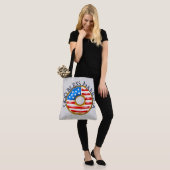 Patriottische Doughnut - Achterzijde Tote Bag (Op model)