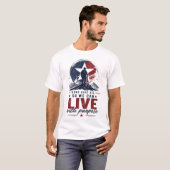 Patriottische eerbetoon grafische T-shirt in Ameri (Voorkant volledig)