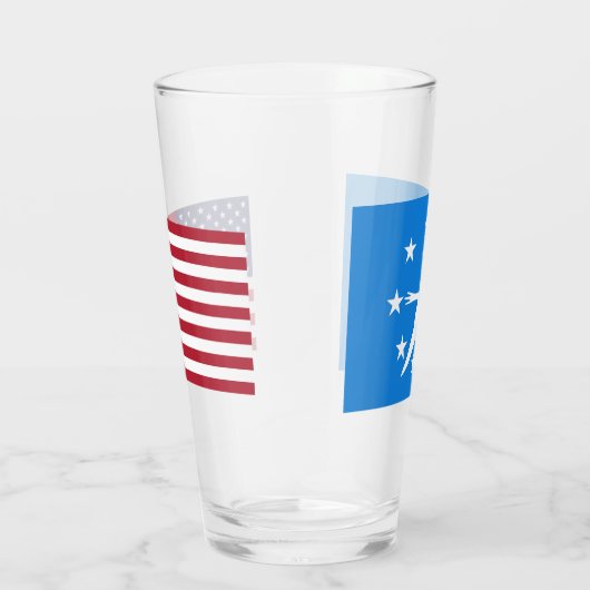 Patriottische glazen beker met vlag van Corpus Chr (Rechts)