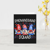 Patriottische Gnomes 4e Juli Grappige Shenanigans Kaart (Gele Bloem)