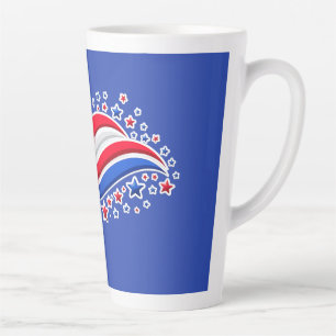Patriottische golvende Amerikaanse vlag met sterre Latte Mok