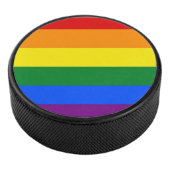 Patriottische hockey puck met Rainbow Pride vlag (3/4)