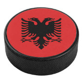 Patriottische hockey puck met vlag van Albanië (3/4)