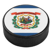 Patriottische hockey puck met vlag van West Virgin (3/4)