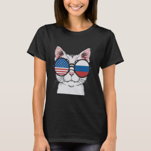 Patriottische kat met Amerikaanse Russische vlag b T-shirt