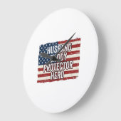 Patriottische man papa beschermer held vlag shirt grote klok (Hoek)