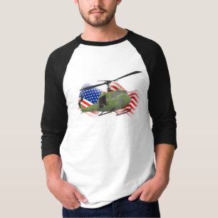 Patriottische militaire helikopter Huey T-shirt