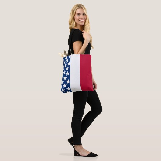 Patriottische Rode Witte Blauwe Sterren Tote Bag (Op model)