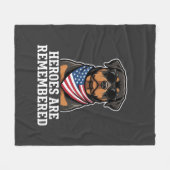 Patriottische Rottweiler Held Hond Vector Design Fleece Deken (Voorkant (Horizontaal))