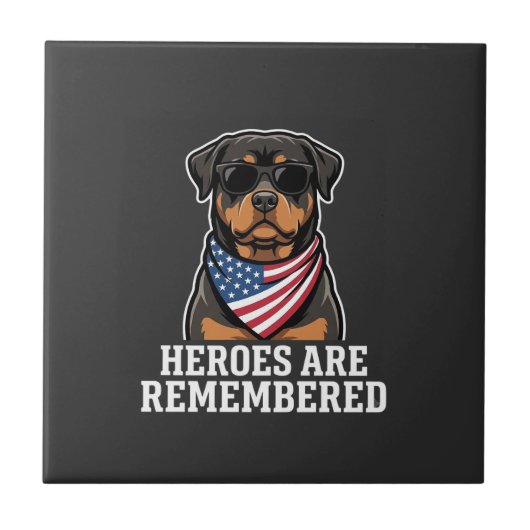 Patriottische Rottweiler Held Hond Vector Design Tegeltje (Voorkant)