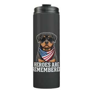 Patriottische Rottweiler Held Hond Vector Design Thermosbeker