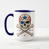 Patriottische schedel en kruisen Amerikaanse vlag Mok (Links)