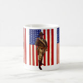 patriottische soldaat met Amerikaanse vlag Koffiemok (Center)