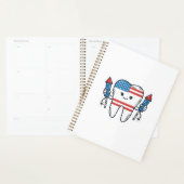 Patriottische Tand Mascotte Vuurwerk Vectorontwerp Planner (Display)