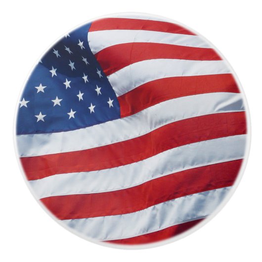 Patriottische Vlag van de VS - Trotse Amerikaan Keramische Knop (Voorkant)