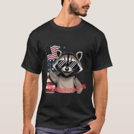 Patriottische wasbeer zwaaien Amerikaanse vlag Cus T-shirt