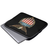  patriottisme, Proud Eagle over Amerikaanse vlag Laptop Sleeve (Voorkant onderkant)