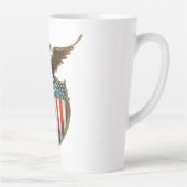  patriottisme, Proud Eagle over Amerikaanse vlag Latte Mok (Rechts)