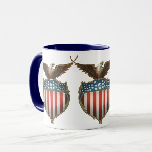  patriottisme, Proud Eagle over Amerikaanse vlag Mok (Voorkant links)