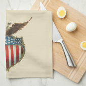  patriottisme, Proud Eagle over Amerikaanse vlag Theedoek (Quarter Fold)