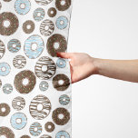Patroon donuts, blauwe donuts, bruine donuts sjaal<br><div class="desc">Kute,  leuke en schattige patronen met blauwe en bruine donuts. Moderne en trendy cadeau,  perfect voor de donut minnaar in je leven.</div>