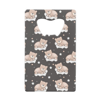 patroon met een klein beer slapen creditkaart flessenopener