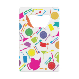 Patroon met gekleurde keukenspullen creditkaart flessenopener