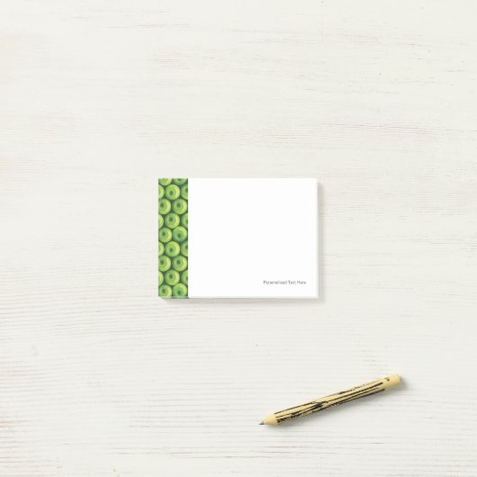 Patroon met groene appels post-it® notes (Op bureau)