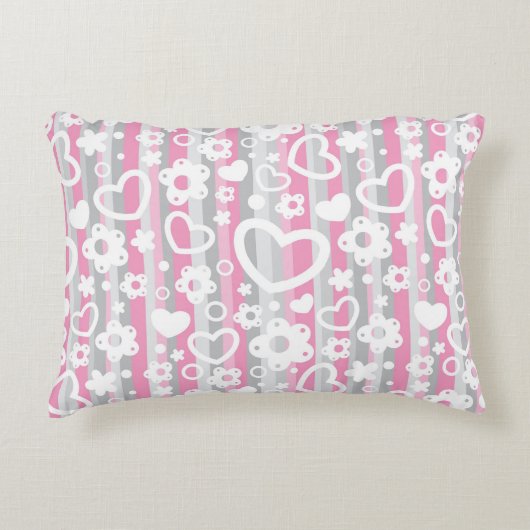 Patroon met hart en bloemen decoratief kussen (Voorkant)