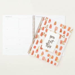 Patroon met heldere kleuren en gouden driehoeken planner