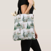 Patroon met kerstbomen, bomen en struiken. Bl Tote Bag (Dichtbij)