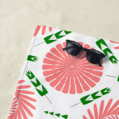 patroon met roze bloemen strandlaken (In situ)