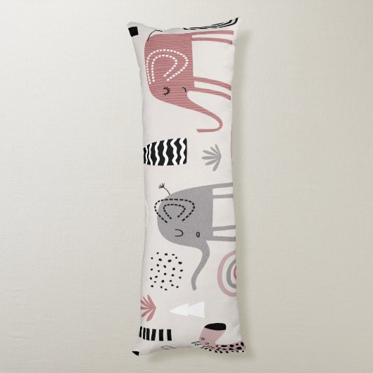 patroon met schattige olifanten en reuzengiraffes lichaamskussen (Achterkant (Verticaal))