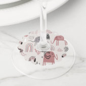 patroon met schattige olifanten en reuzengiraffes wijnglaslabel (Dichtbij)