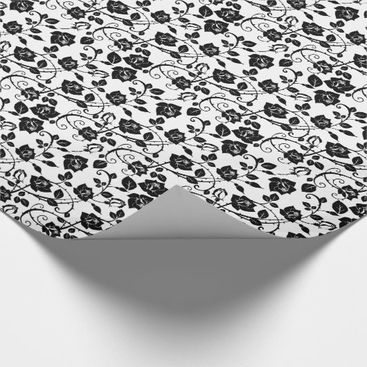 Patroon met zwarte en witte gestylificeerde Rozen Cadeaupapier (Hoek)