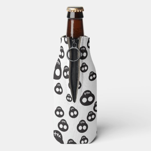 Patroon met zwarte schedels op wit flesjeskoeler (Fles Achterkant)