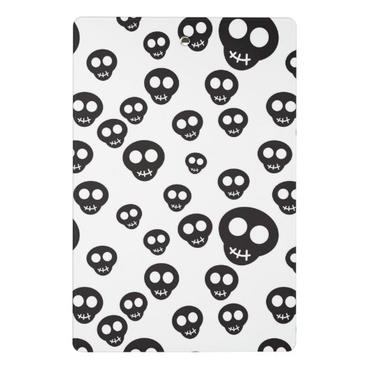 Patroon met zwarte schedels op wit mini klembord (Achterkant)