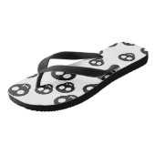 Patroon met zwarte schedels op wit teenslippers (Schuin)