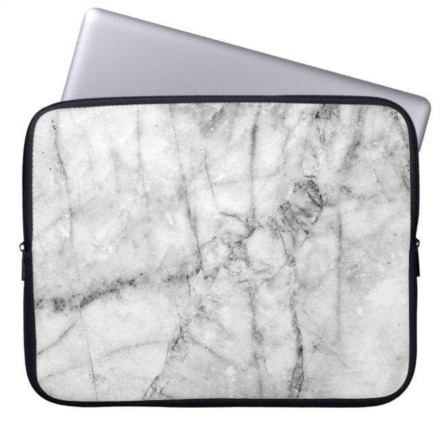 Patroon op de witte marmer vloerstructuur en op de laptop sleeve (Voorkant)