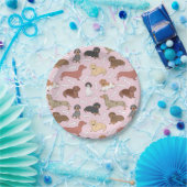 patroon van de variëteit dachshund in roze papieren bordje (Feest)