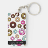 Patroon van donuts, kleurrijke donuts, Jouw naam Sleutelhanger (achterkant)