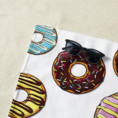 Patroon van donuts, kleurrijke donuts, Jouw naam Strandlaken (In situ)