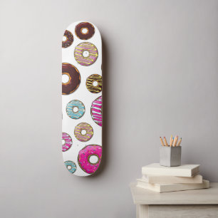 patroon van donuts, kleurrijke donuts, sproeten persoonlijk skateboard