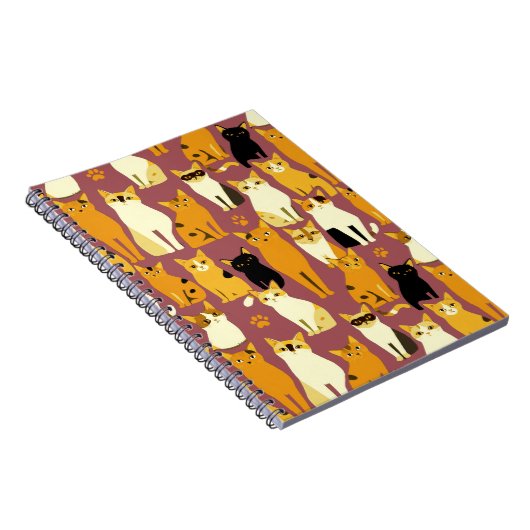 Patroon van gember, zwarte en witte katten notitieboek (Rechterzijde)