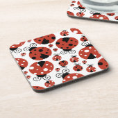 Patroon van luibugs, luidoezels, rode luibugs bier onderzetter (Linkerzijde)
