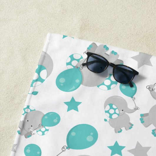 Patroon van olifanten, luifantenblauw - grijs strandlaken (In situ)