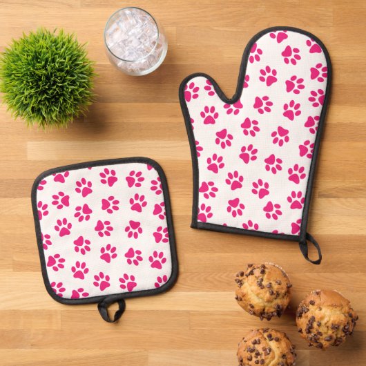 Patroon van poten, hondenpoten, roze poten ovenwant & pannenlap set (Top down)